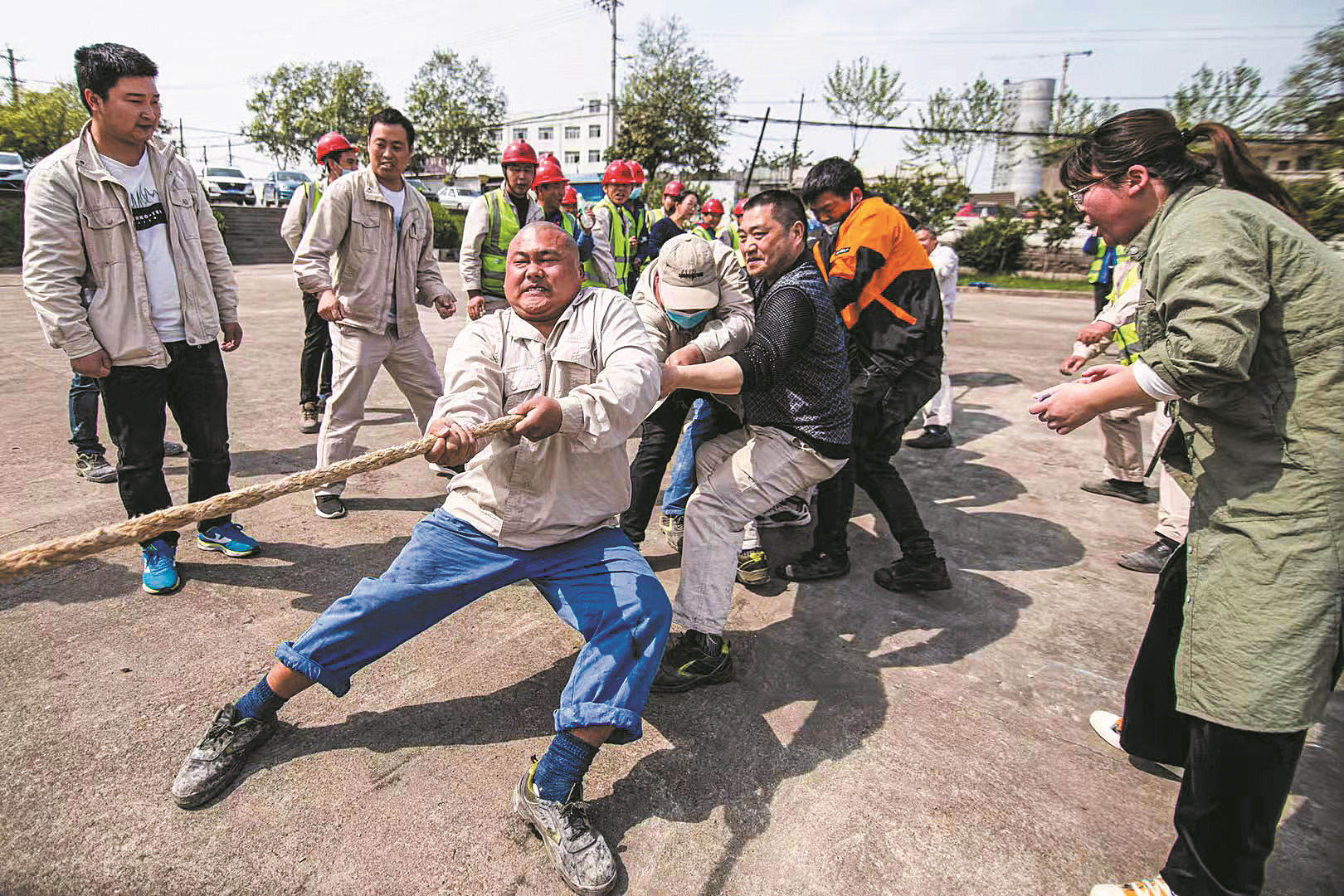 满冠体育中磷拔河比赛_副本.jpg